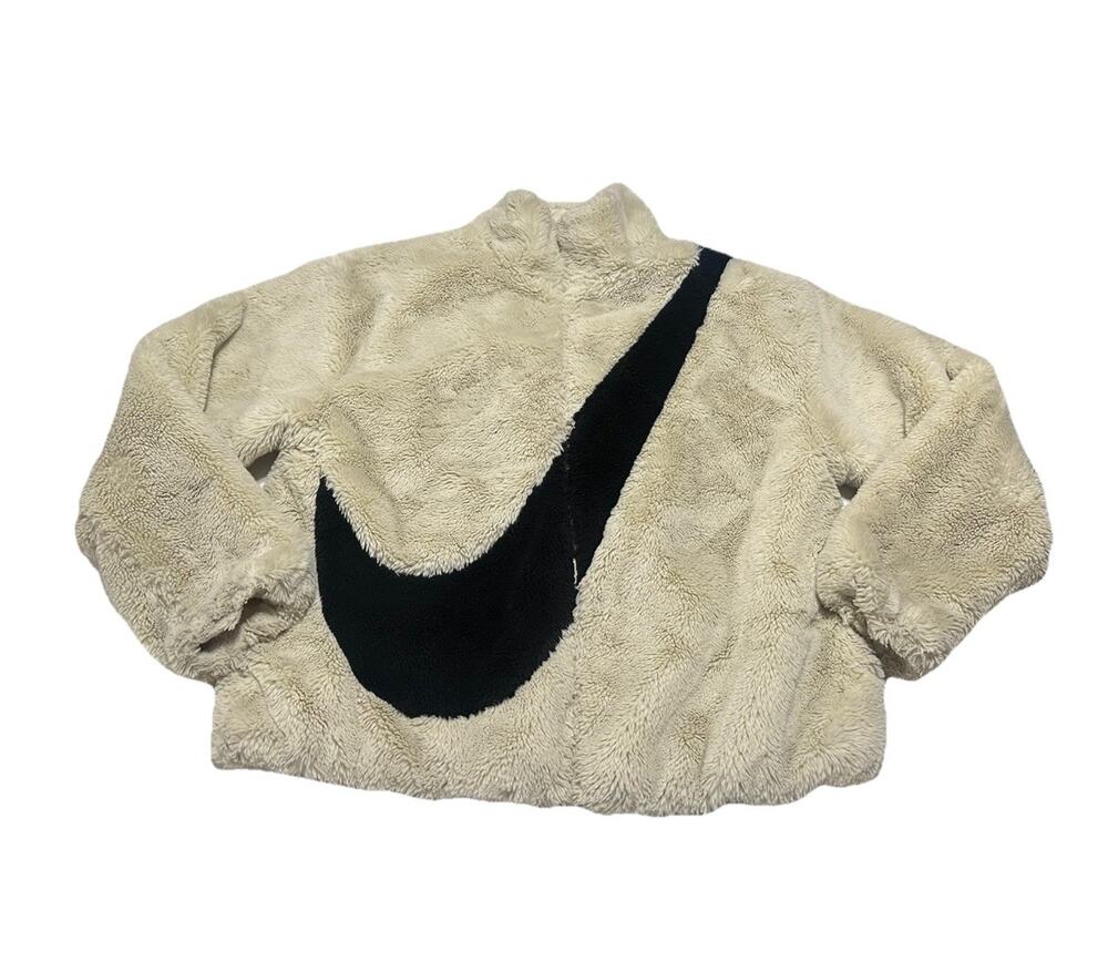 Nike Women’s Fluffy Faux Fur Cream & Black Jacket Size Small DM1759